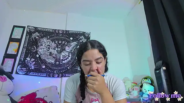 Snapshot of milita_houston chatting on June 5, 5:01 am milita houston online show from June 5, 5:01 am