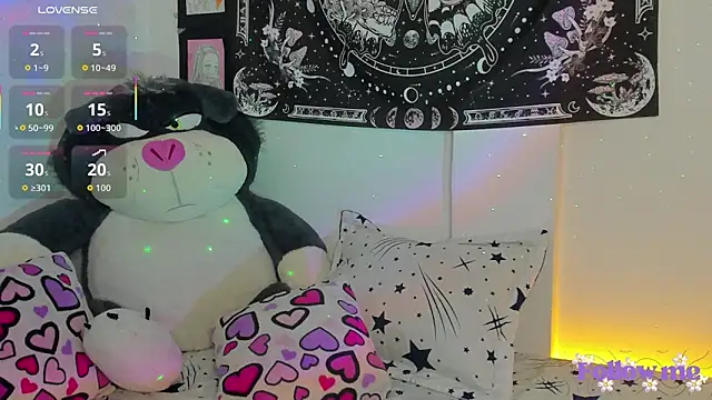 Snapshot of milita_houston chatting on May 15, 3:54 pm milita houston online show from May 15, 3:54 pm