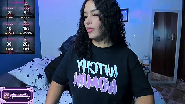 Snapshot of milita_houston chatting on September 26, 1:01 am milita houston online show from September 26, 1:01 am