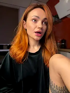 SaraLow online show from October 24, 1:04 am