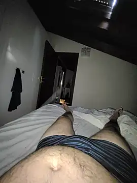 Snapshot of giova17cm chatting on May 27, 7:38 am giova17cm online show from May 27, 7:38 am