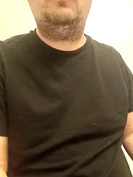 giova17cm online show from April 7, 8:10 pm