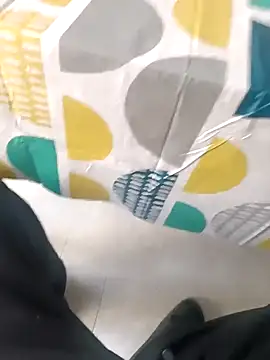 giova17cm online show from April 15, 12:42 pm