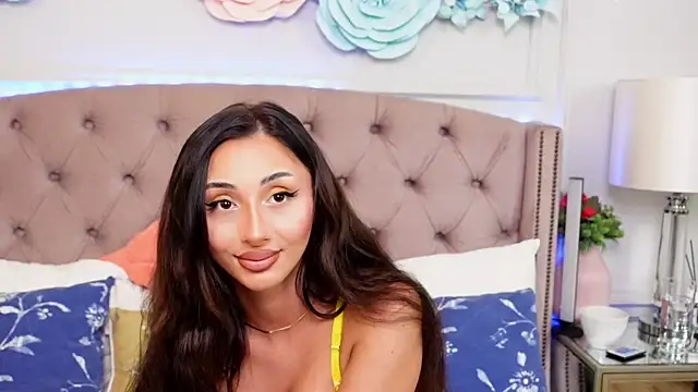 JenniferLovve online show from May 15, 4:32 am