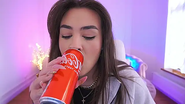 EricaSin online show from March 20, 2:18 pm