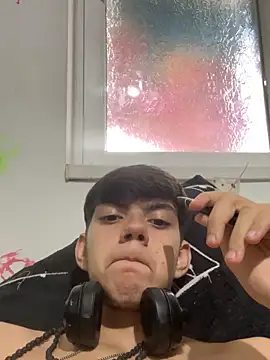 Snapshot of Cos_minn chatting on December 4, 11:53 am Cos minn online show from December 4, 11:53 am