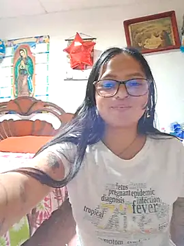 LunaHot 777 online show from December 23, 2:44 am