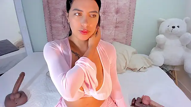 RoseMariee  online show from November 11, 12:00 pm