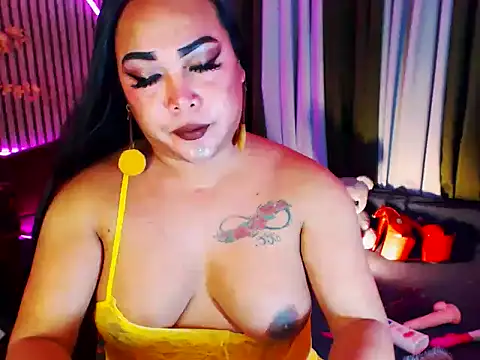 CumFactoryLuna online show from March 9, 1:09 am