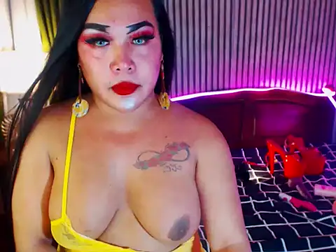 CumFactoryLuna online show from April 26, 9:50 am