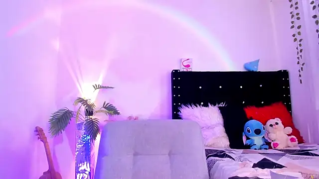 Cooperrosscute233 online show from April 10, 4:03 pm