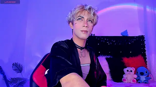 Cooperrosscute233 online show from January 11, 12:50 am