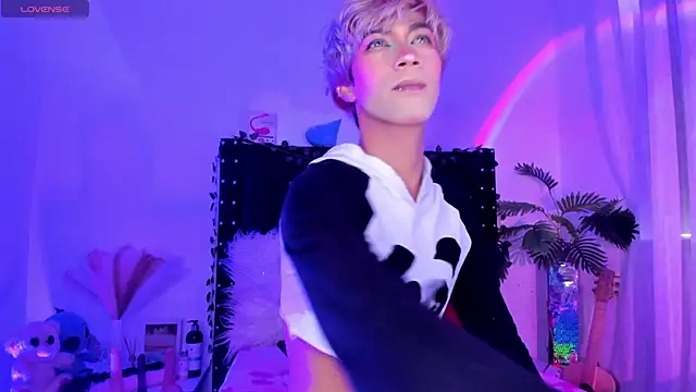 Cooperrosscute233 online show from January 15, 8:34 pm