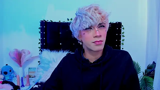 Cooperrosscute233 online show from November 9, 2:21 pm