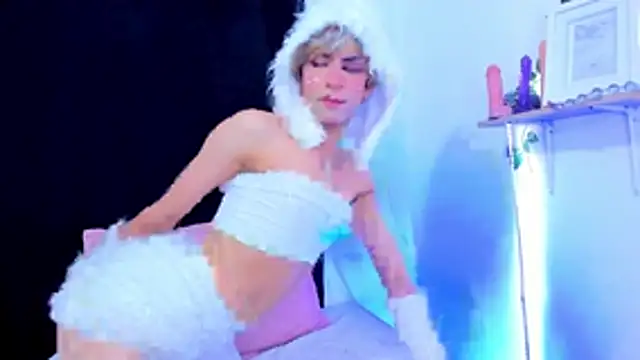 Cooperrosscute233 online show from October 24, 3:33 pm