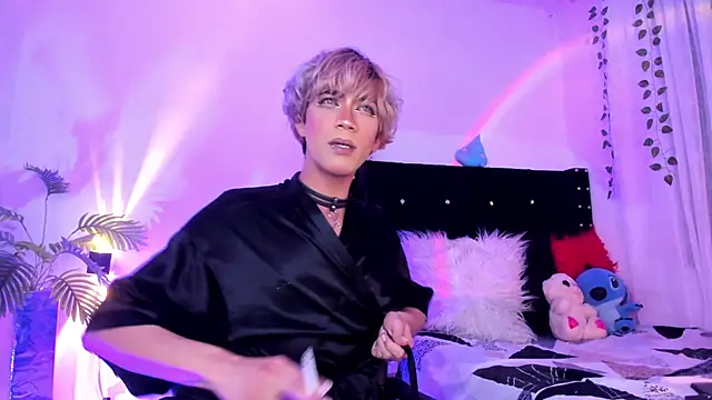 Cooperrosscute233 online show from February 15, 3:40 am