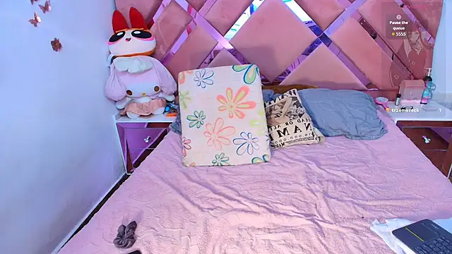 Snapshot of BrittanyBoa chatting on January 18, 8:45 pm BrittanyBoa online show from January 18, 8:45 pm