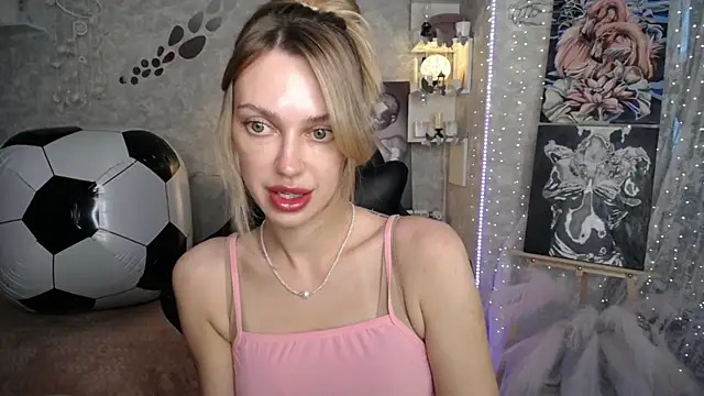 NickyAdamidi online show from June 24, 4:27 pm