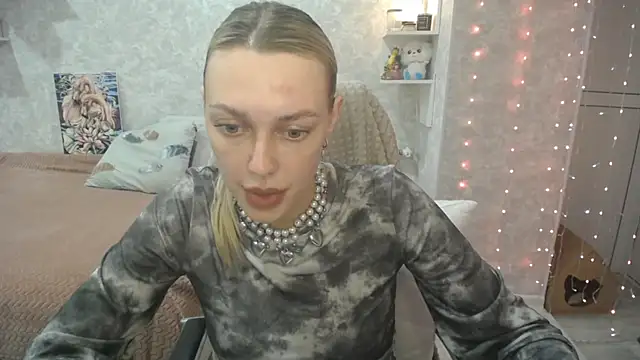 NickyAdamidi online show from October 21, 4:28 pm