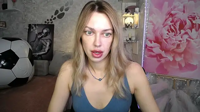 NickyAdamidi online show from July 15, 4:14 pm