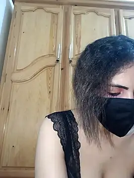 ghadiraa online show from April 11, 8:12 pm