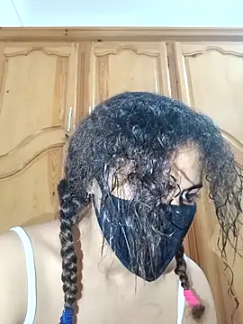 Snapshot of ghadiraa chatting on March 2, 12:55 am ghadiraa online show from March 2, 12:55 am