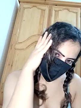 ghadiraa online show from March 19, 12:10 am