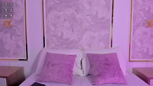 giselle anelise online show from April 18, 2:14 am