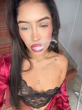 Snapshot of MystiqueXXX chatting on July 20, 1:13 pm MystiqueXXX online show from July 20, 1:13 pm