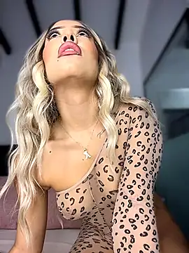 MystiqueXXX online show from February 22, 3:24 pm