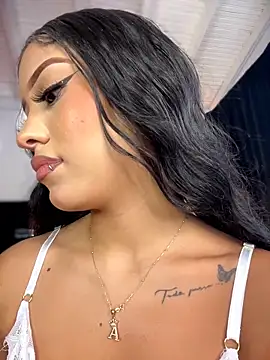 MystiqueXXX online show from March 11, 2:00 pm