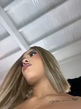 MystiqueXXX online show from January 17, 1:15 pm