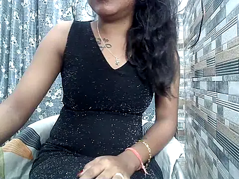 HOT AARVI11 online show from November 1, 4:12 pm