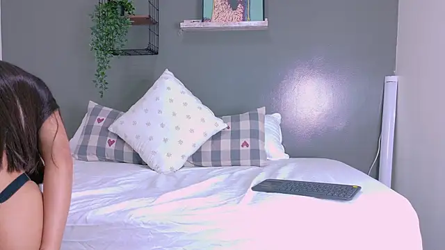 Snapshot of SamaGrey__ chatting on September 22, 11:38 am SamaGrey online show from September 22, 11:38 am