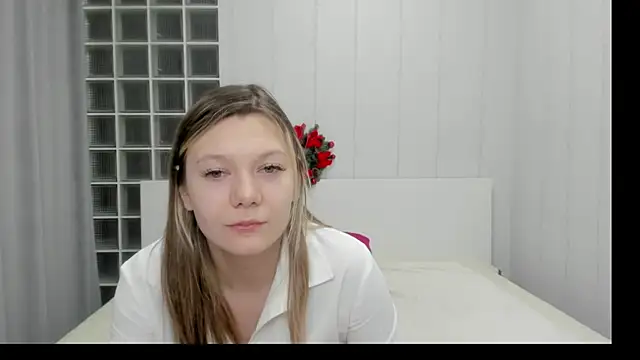 Snapshot of Sunny_Sammy chatting on December 14, 1:23 am Sunny Sammy online show from December 14, 1:23 am