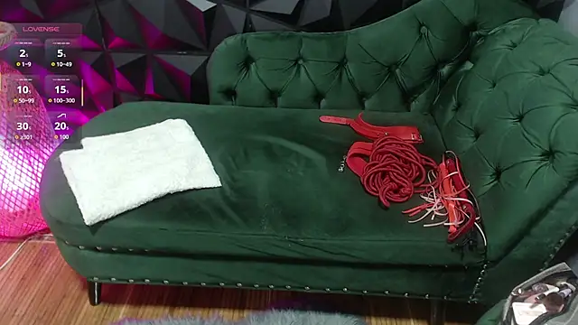 helenasaenz online show from October 24, 12:48 pm