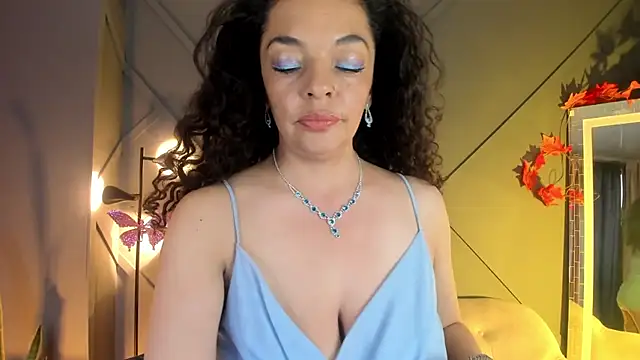 Snapshot of eleonor_x chatting on October 3, 8:32 pm eleonor x online show from October 3, 8:32 pm