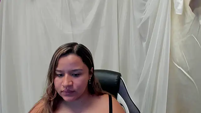 ElaBourn  online show from April 9, 4:24 pm