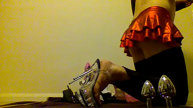 Snapshot of unforgettable_dirty_slut chatting on September 22, 9:21 pm unforgettable dirty slut online show from September 22, 9:21 pm