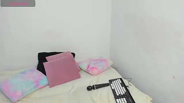 Brandy brown  online show from December 23, 12:22 am