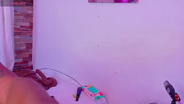 Brandy brown  online show from March 13, 11:32 pm