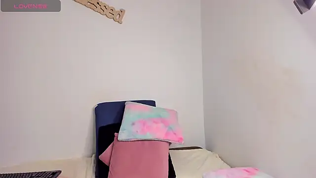 Brandy brown  online show from October 3, 11:17 pm