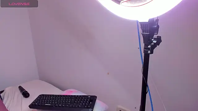 Brandy brown  online show from September 24, 11:43 pm