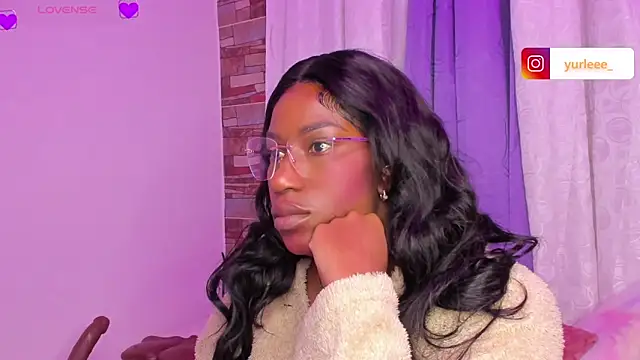 Brandy brown  online show from February 28, 9:31 am