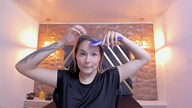 Emmaa white  online show from February 25, 5:13 pm