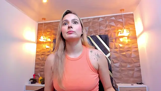 Snapshot of Emmaa_white_ chatting on September 25, 5:19 pm Emmaa white online show from September 25, 5:19 pm