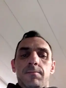 hotmen83 online show from March 15, 12:28 am