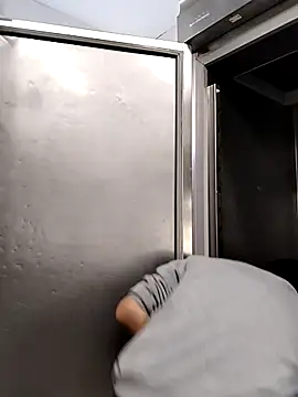 hotmen83 online show from October 31, 6:54 am