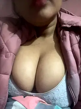 mona 15 online show from January 5, 10:24 pm