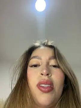 shannel moss   online show from April 19, 12:44 am